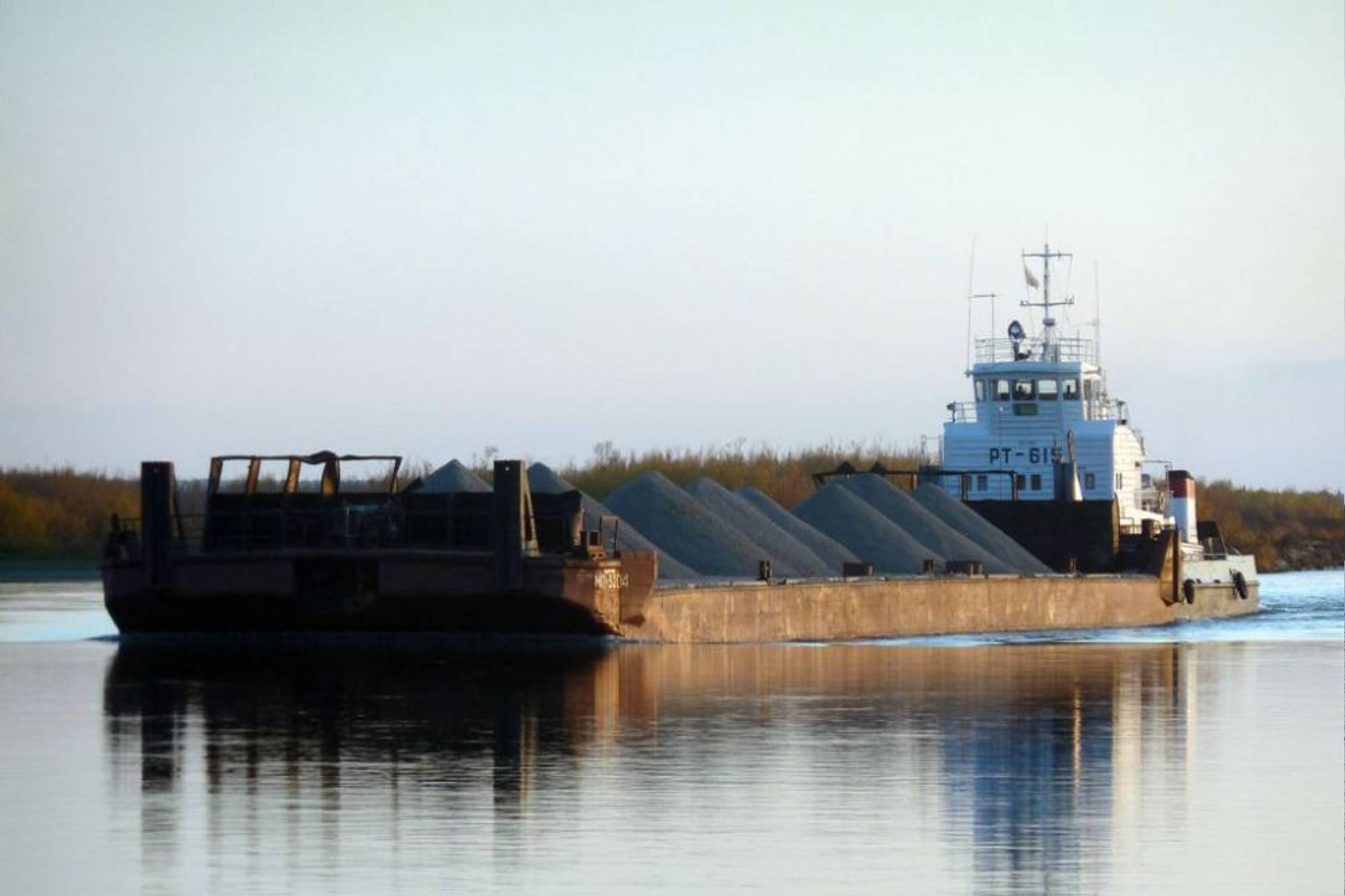 Услуги по перевозке грузов водным транспортом - ООО 